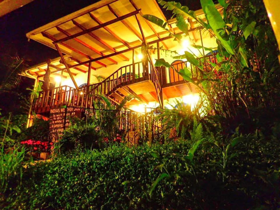 Orosi Lodge Bagian luar foto