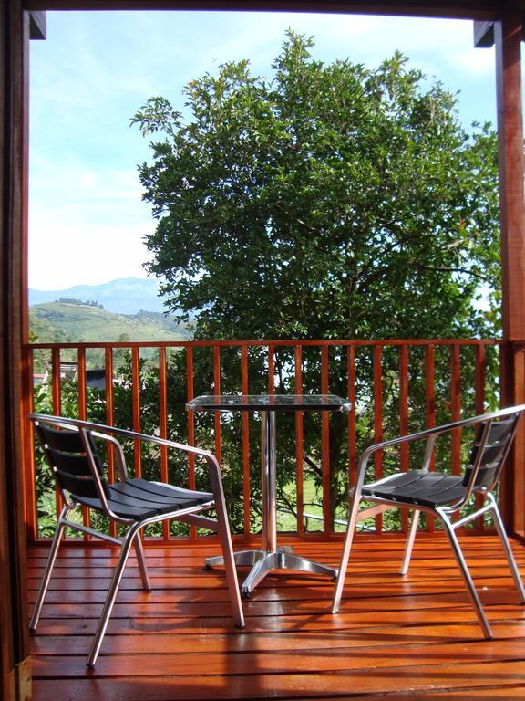 Orosi Lodge Ruang foto